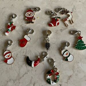 Christmas holiday charms with clips set of 11
Jewelry making